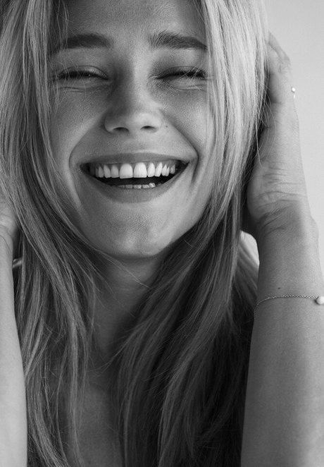 Alison Cossenet hot model photo