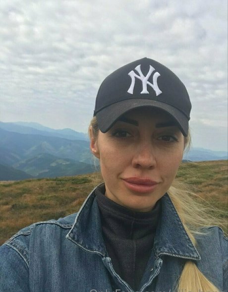 ellis benz pornographic actress gallery