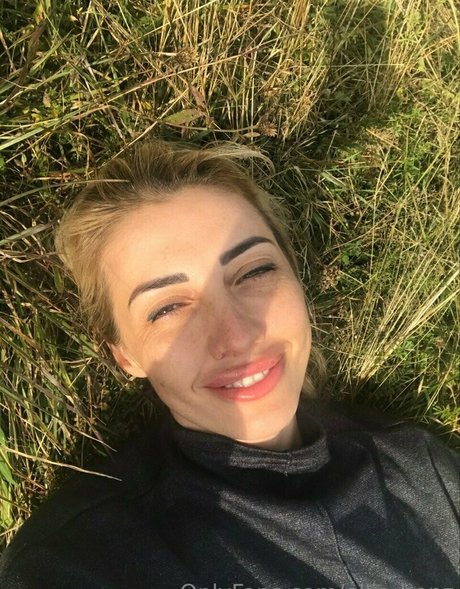 ellis benz pornstar nudes photos