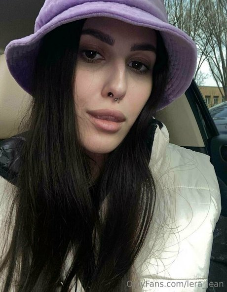 small tits onlyfans free picture