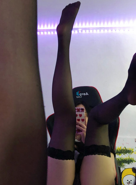 Wisexnja star erotic photo