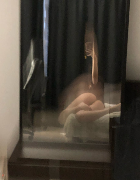 Wisexnja pornstar xxx image