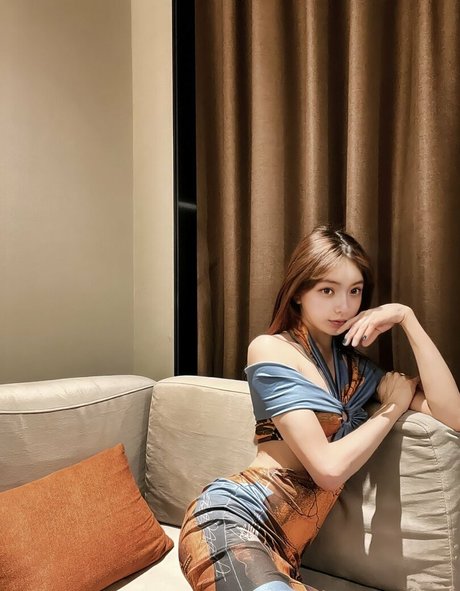 TS Xinxiaoxian_ top actress img