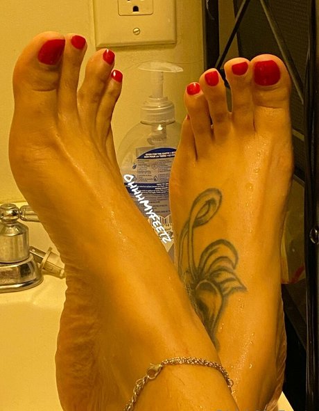 ohhhmyfeetz perfect model gallery