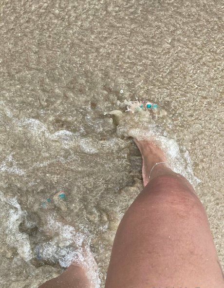 ohhhmyfeetz art actress archive