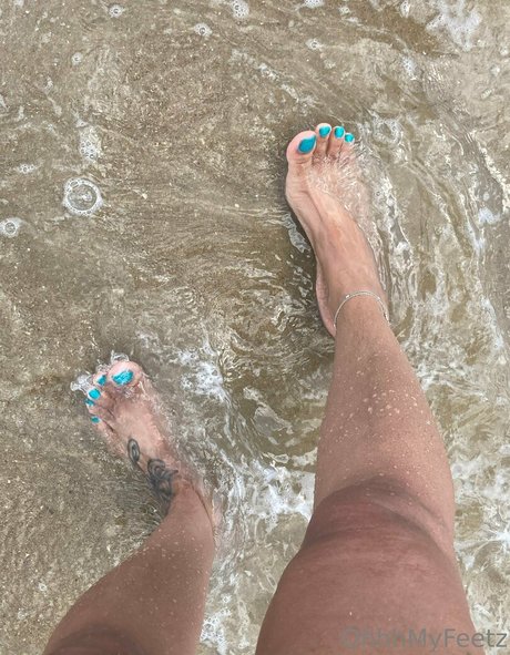 ohhhmyfeetz free pornstar img