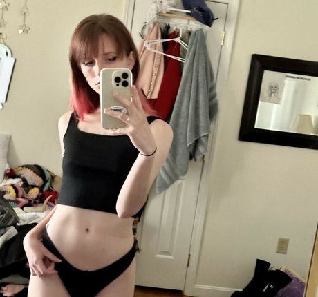 Daychain pornstar nude picture