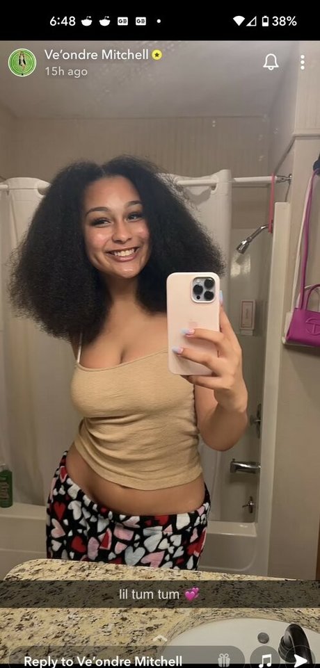 Veondre Mitchell pornstar erotic image