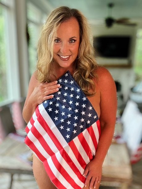 missbehavinxoxo free star pics