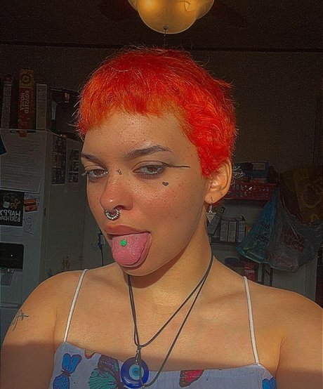 Rinnn 777 sex model photo