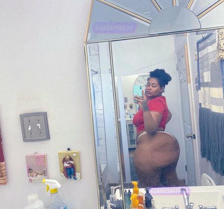 Jadepinkyboo star perfect picture