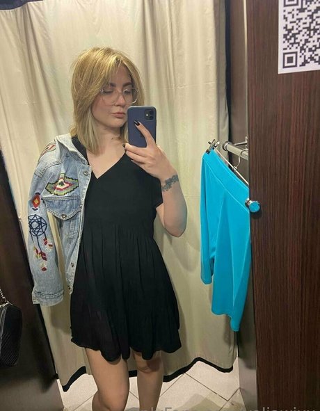 valiawixx star nudes pics