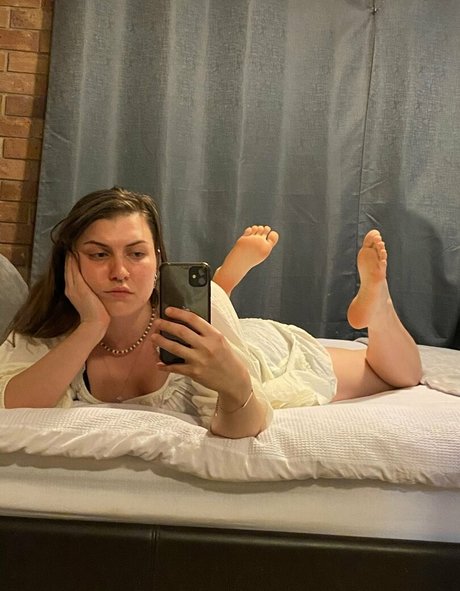 room1204 erotic pornstar img