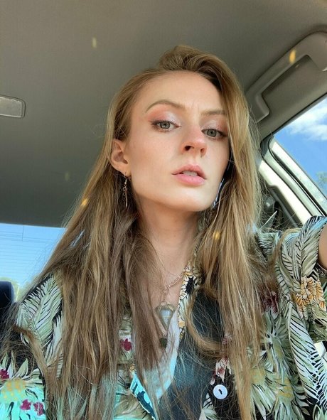 lola costa art pornstar images