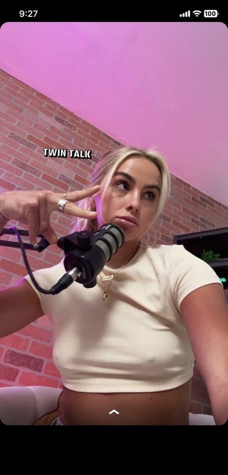 Cavinder Twins pornstar sexy photo