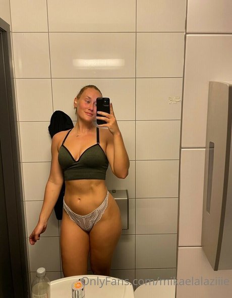 mikaelaburrito star free gallery