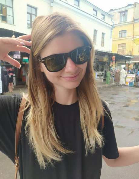 Zvezdo4kina sex model pics