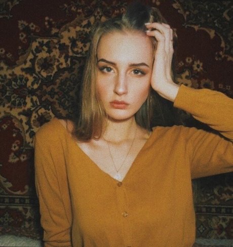 mia little witch art actress pics