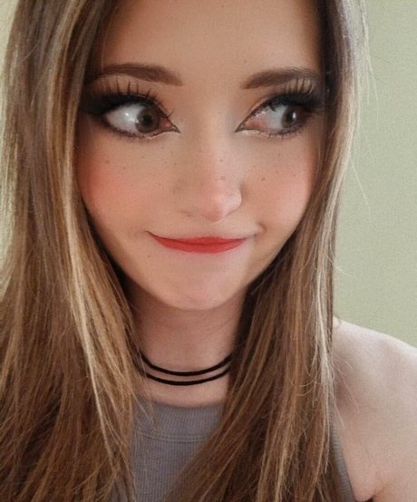 Alli Flanagan porn star photos