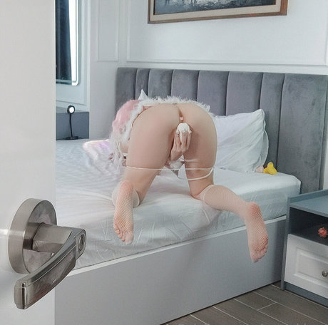 youraldora hot model photos