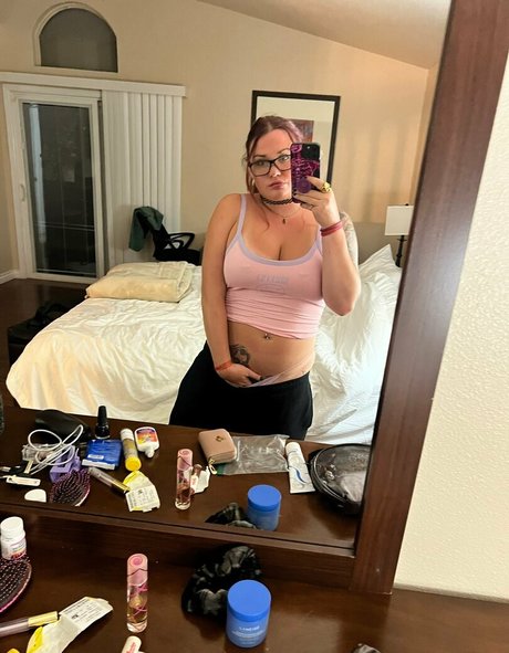 devikurr nude star archive