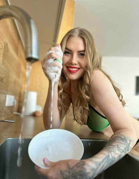 vikini bikini top pornstar pics