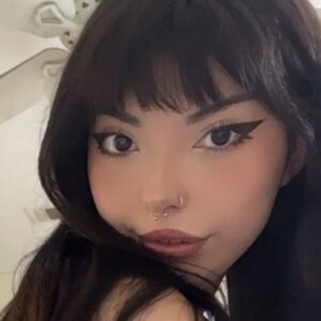 pixiecutiee perfect model pic