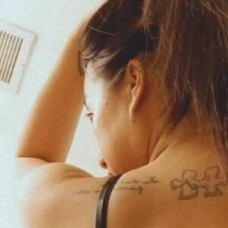 Mamamelodyyy adult actress photos