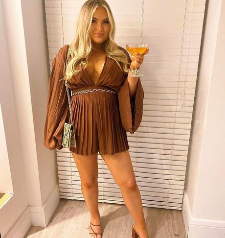 Mcorfffx x beautiful model pics