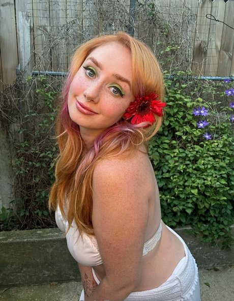 Fertile Myrtle erotic star pic