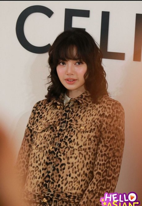 Lisa Manoban hd actress photos