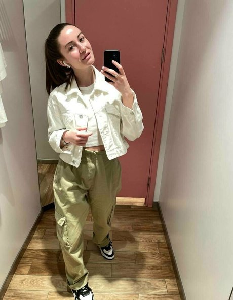 yanasugarr sex star pic