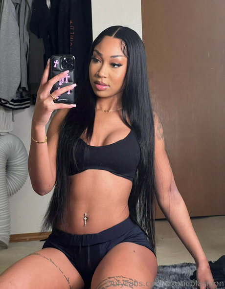 petite nude onlyfans art nude gallery