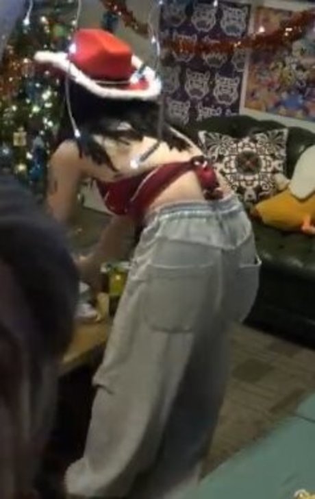 Yogscast Sophie model adult gallery