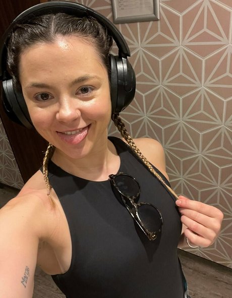 megartron star hot galleries