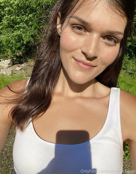 Vanessa Berge sex model pic