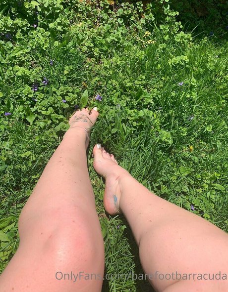 barefootbarracuda model naked pic