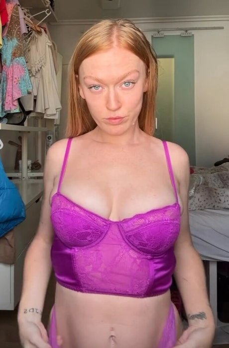 Girllikeme94_ pornstar xxx img