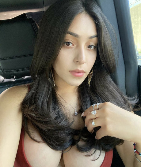 bombassdeisy star sexy galleries