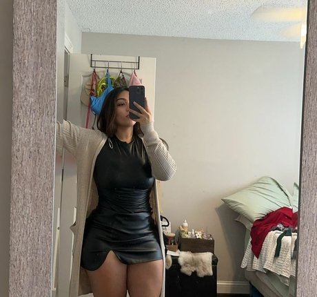 bombassdeisy pornographic actress pics