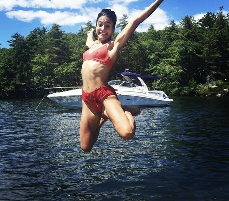 Alyssa Limperis star art image