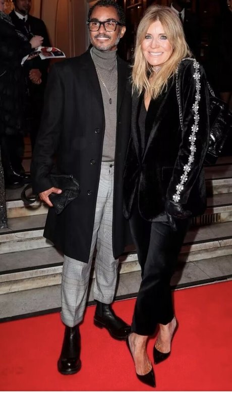 Michelle Collins star sexy photos