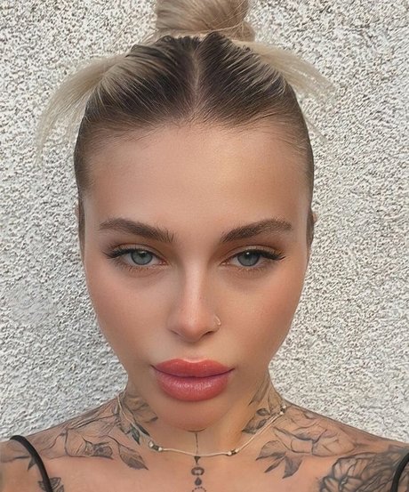 Angelika Kramer pornstar sexy pics