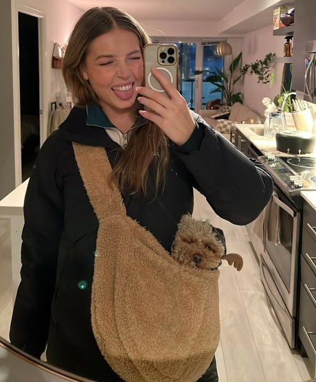 Maya V Henry pornstar exclusive picture