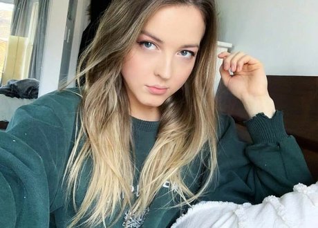 Maya V Henry adult star images