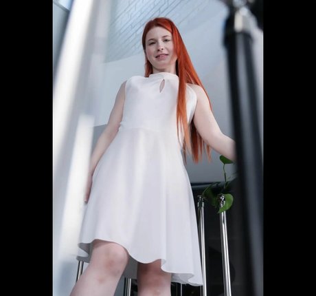 Aliska Dark top pornstar galleries