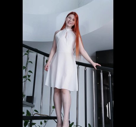 Aliska Dark model high quality pic