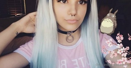 cosplayadore model erotic image