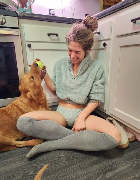 yourmomgoestocollege1980 naked pornstar pic