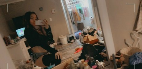 Kittnly model nice gallery